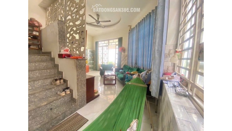 Quận 2-Bán Nhanh Nhà 2 Mặt Tiền Hẻm-An Ninh-4Tầng Hoàn Công-Gần Chợ+Bệnh Viện-6,1Tỷ